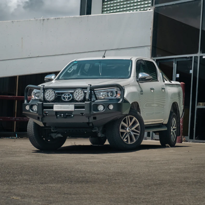 hoop style bullbar for n80 hilux 