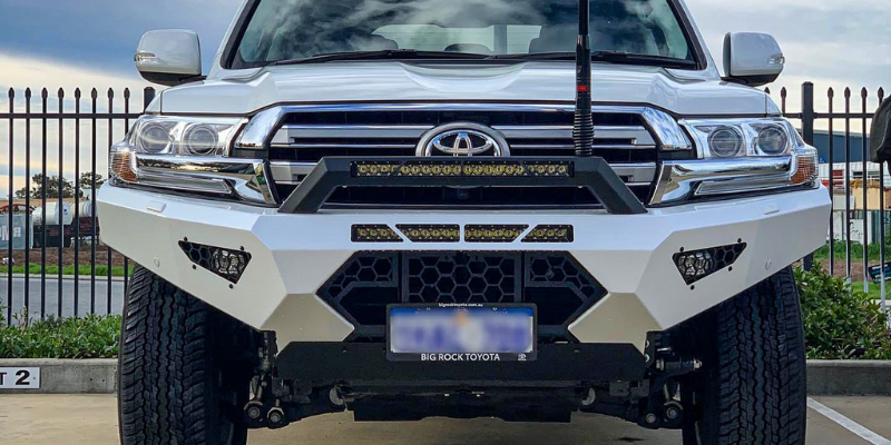 Predator Bull bar, Toyota Land Cruiser 200 Series, 2015- 2021